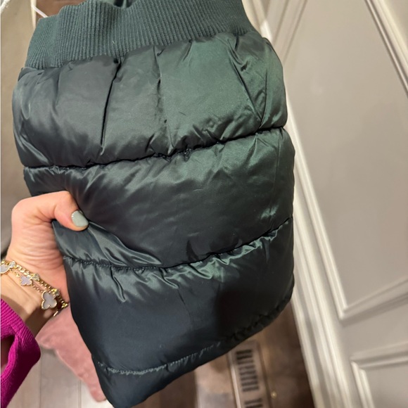 Brand new appaman coat size 2
Forest green
Ordered wrong size - Picture 3 of 5